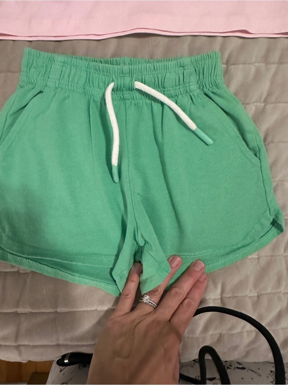 ZARA KIDS BUNDLE OF T-SHIRT AND PLAIN SHORTS SIZE 6 - Picture 8 of 10